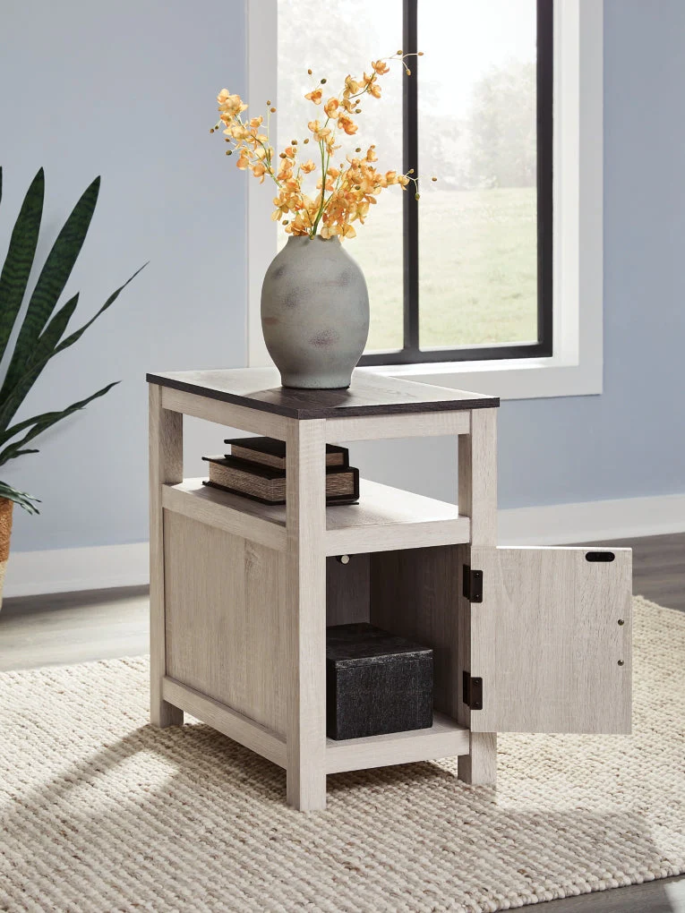 Fendenmore Chair Side End Table - Image 20