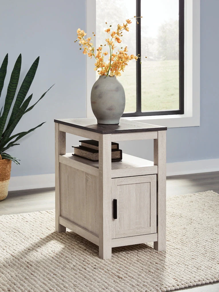 Fendenmore Chair Side End Table - Image 5