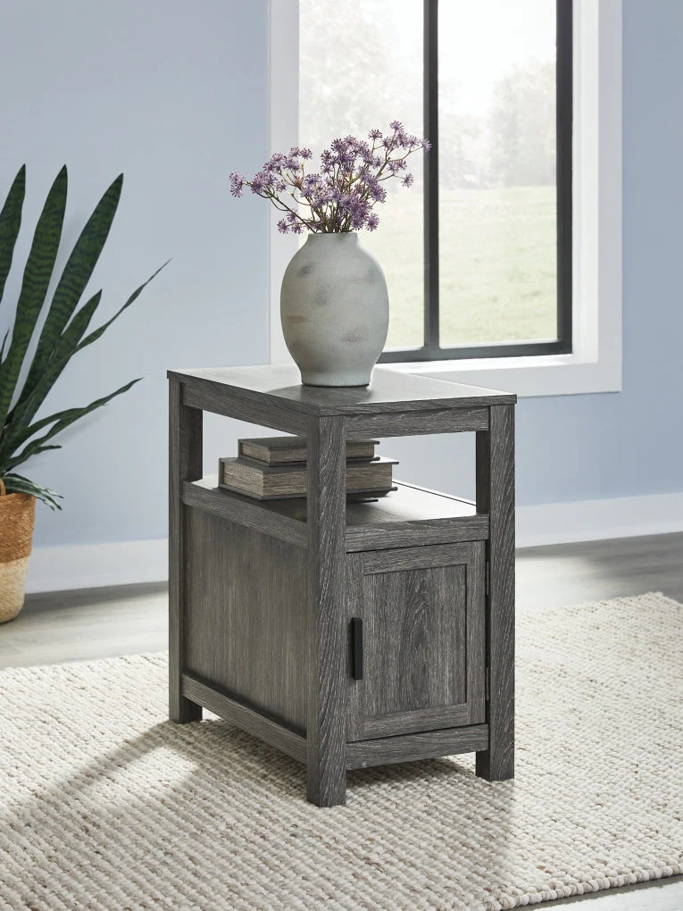 Fendenmore Chair Side End Table - Image 6