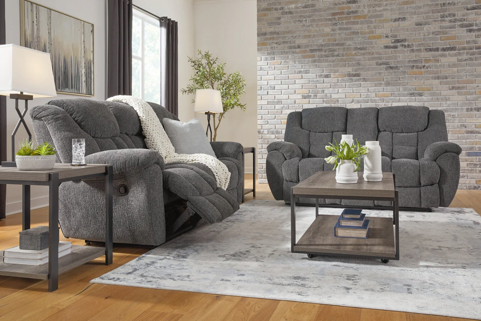 Foreside Living Room Set - Image 5