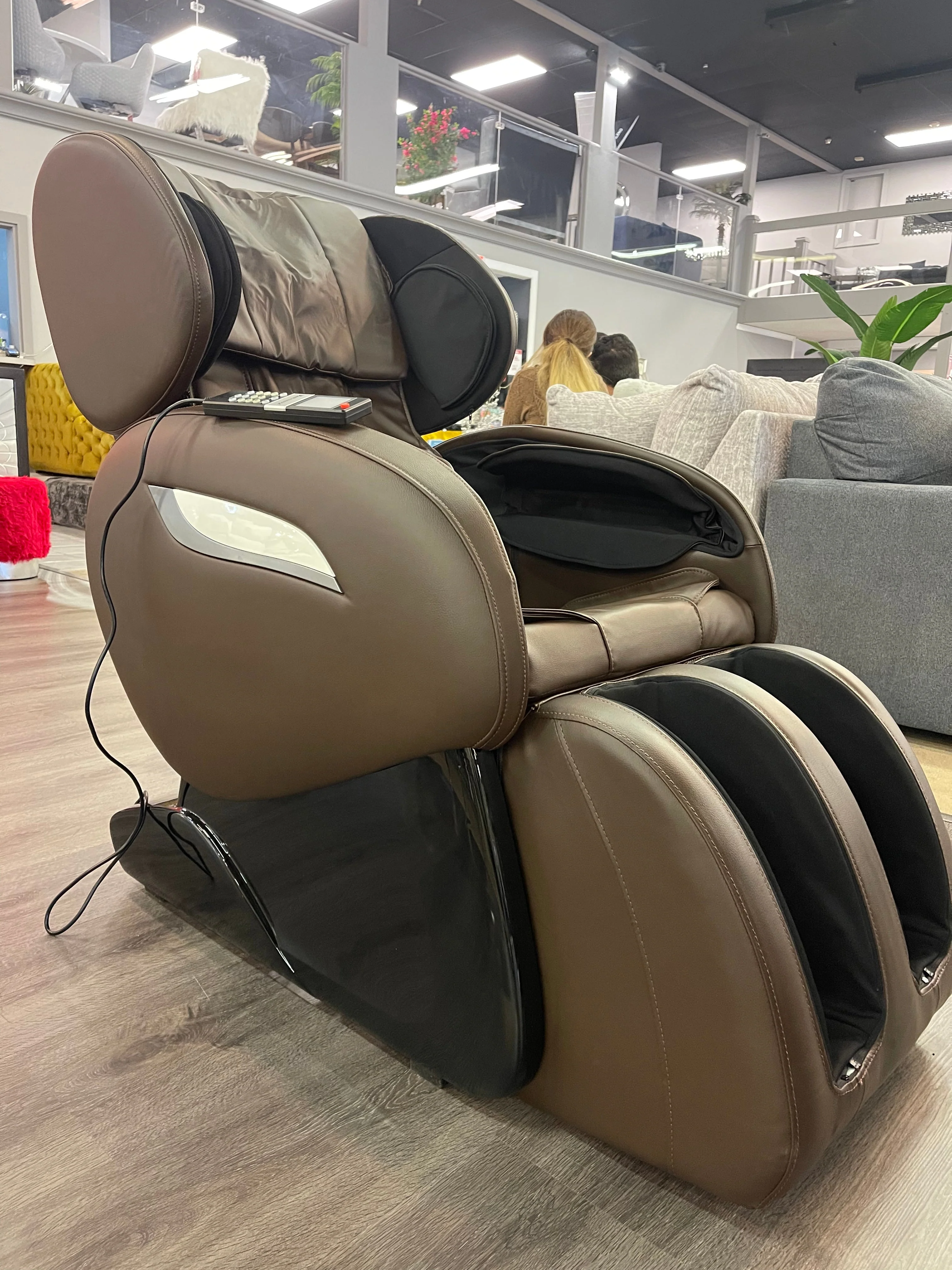 FPL-EC55-BROWN Massage Chair - Image 4