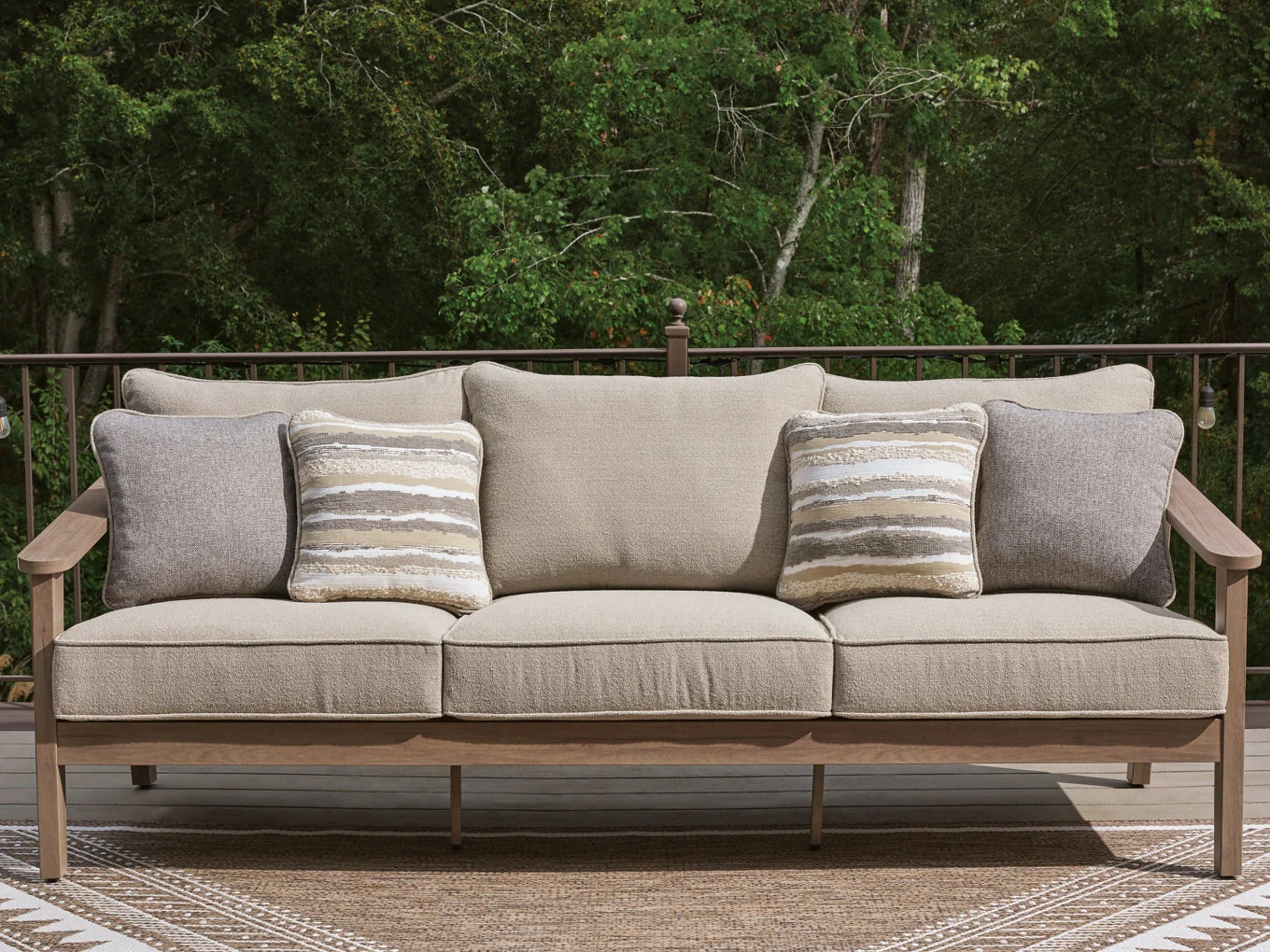 Francis Beach Outdoor Seating - Image 5
