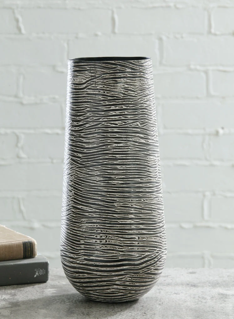 Fynn Vase - Image 3