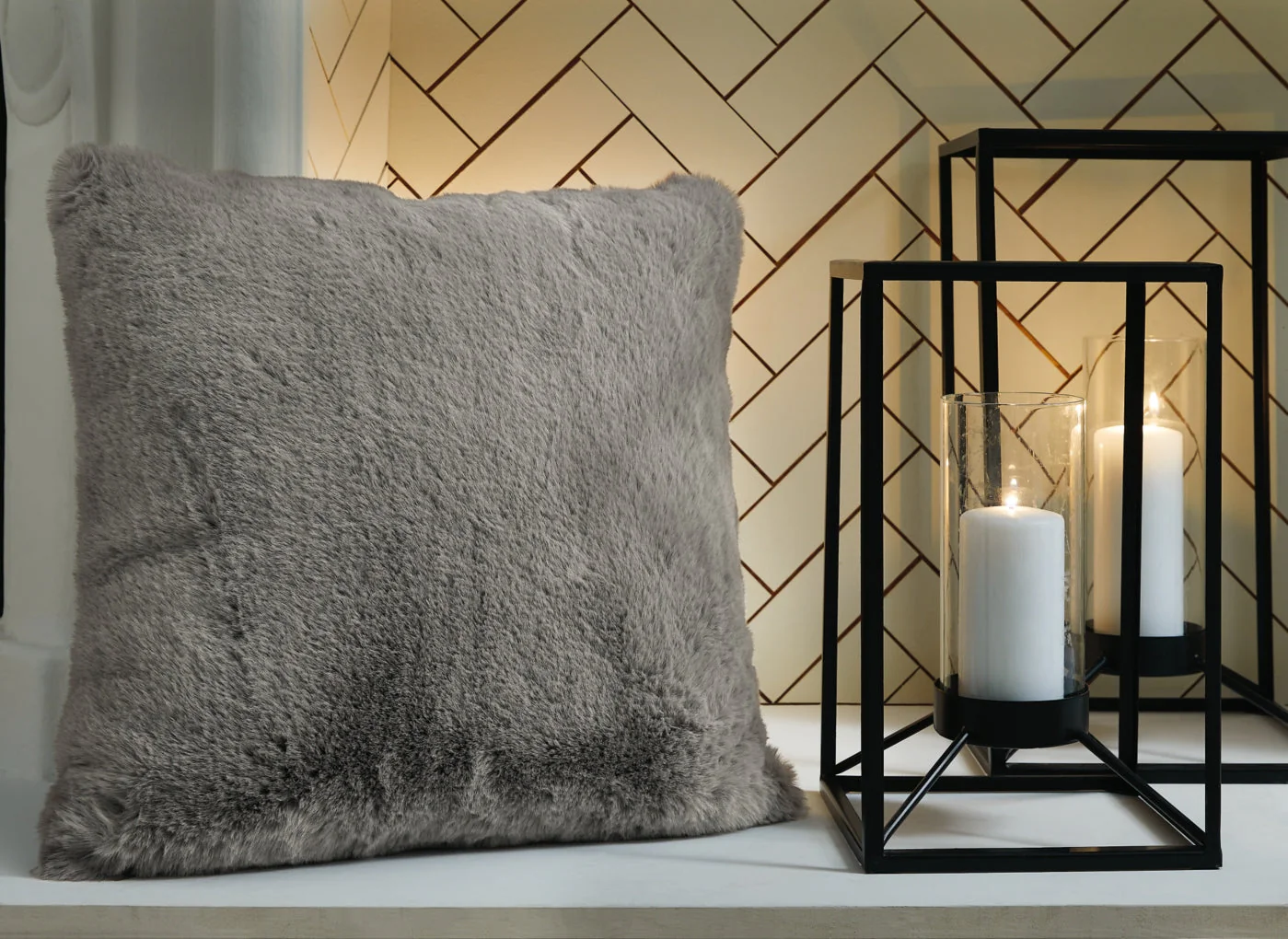 Gariland Pillow - Image 8