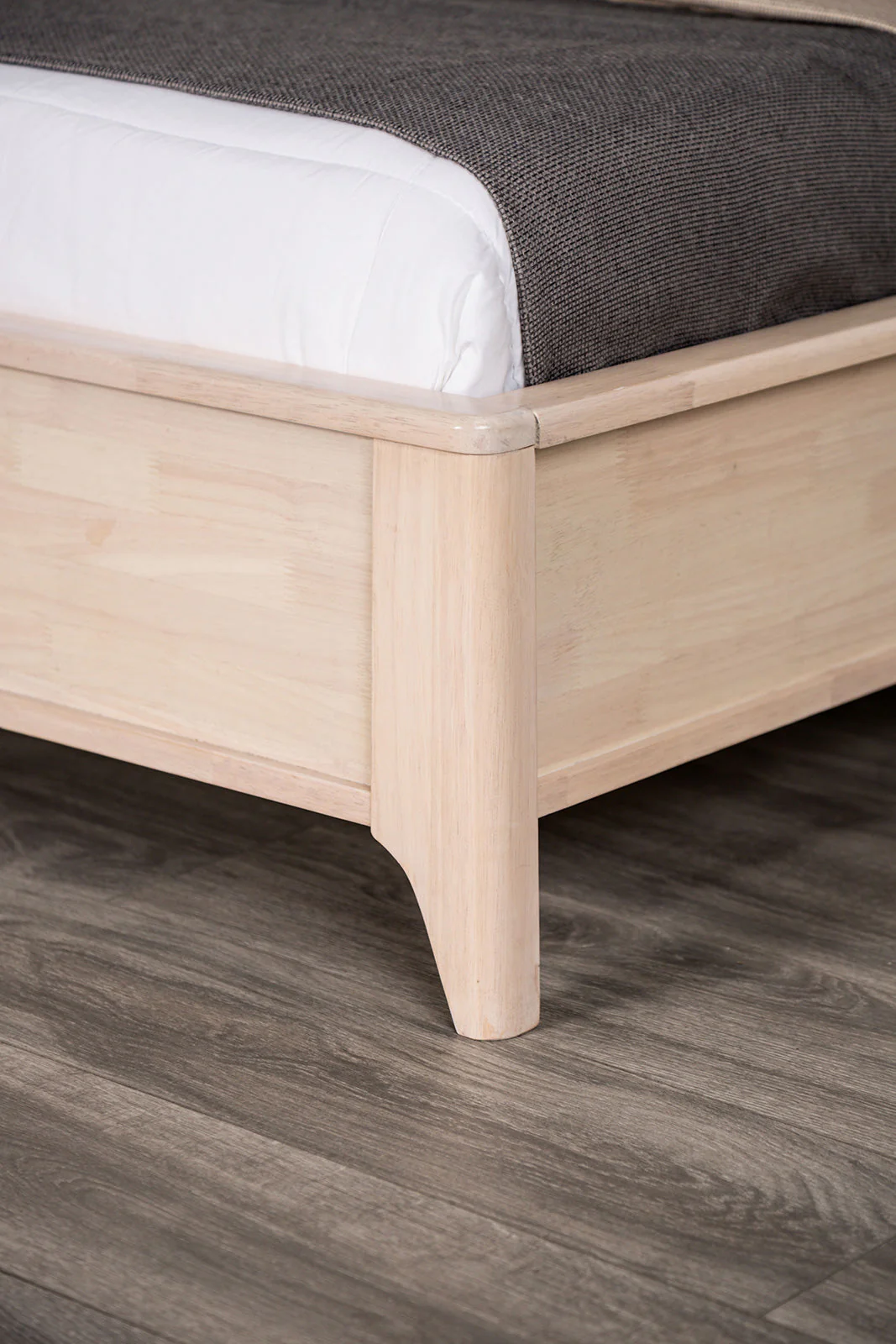 Gervais Whitewash Bed - Image 4