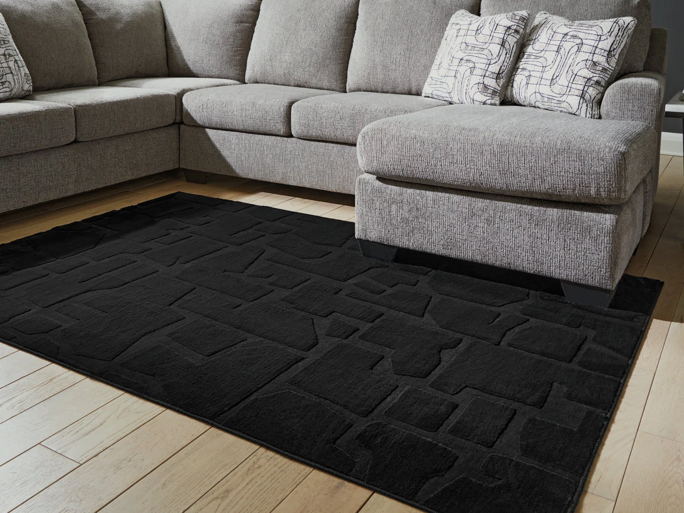 Gibbswell Washable Rug - Image 4