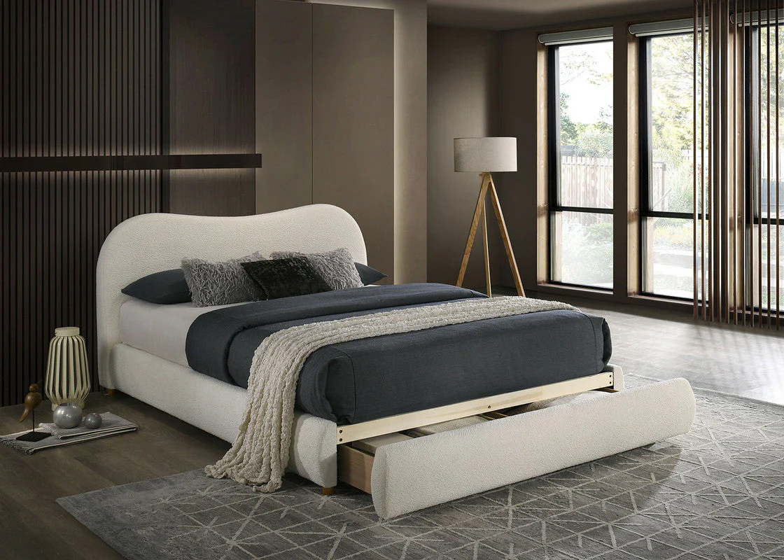 Grimsby White E.King Bed - Image 2