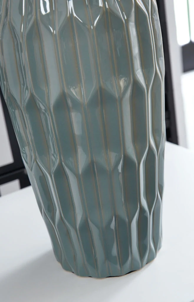 Hadbury Ceramic Table Lamp - Image 5