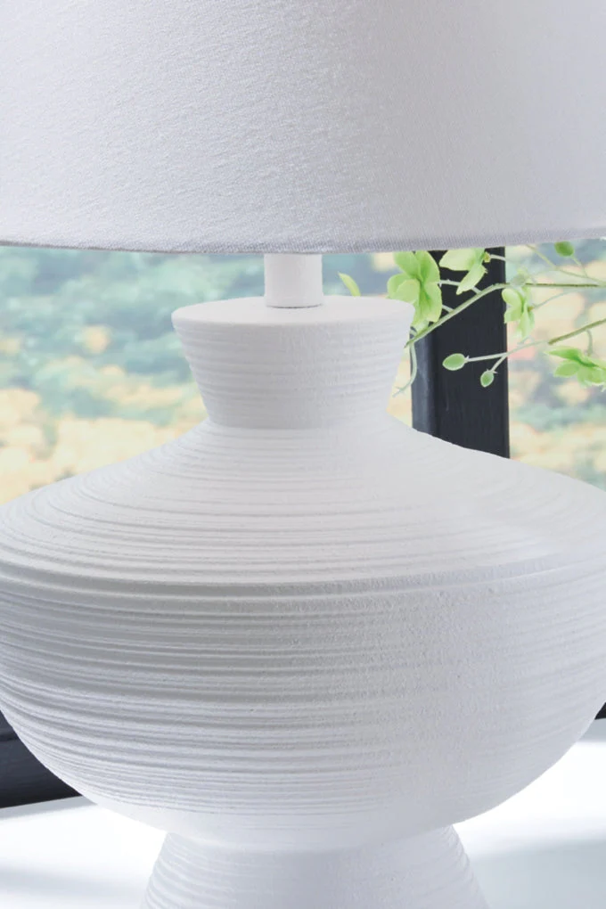Harelwood Poly Table Lamp - Image 3