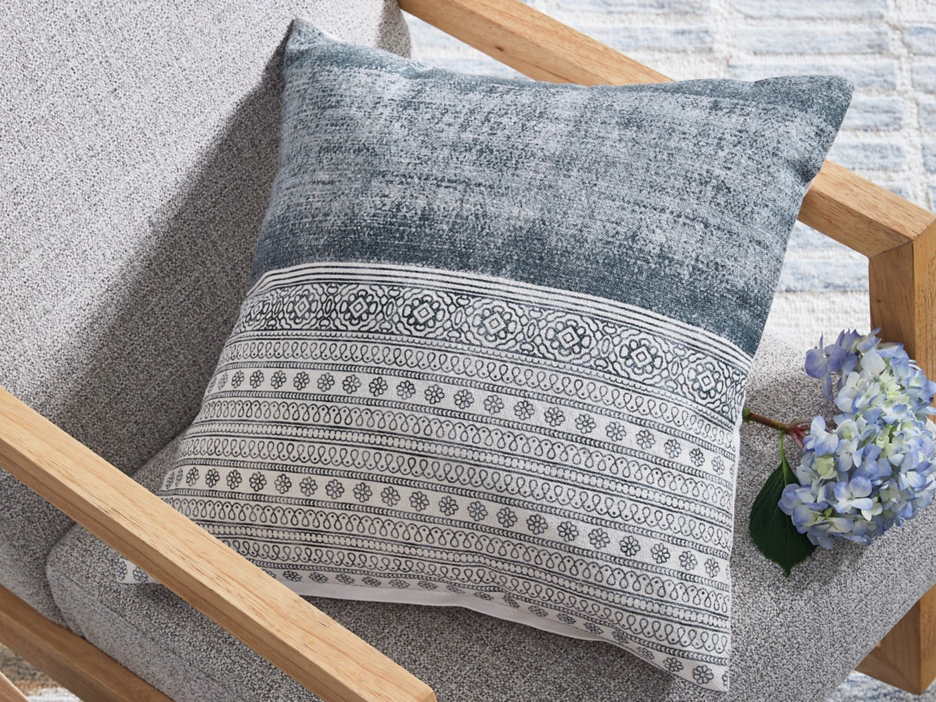 Harperville Pillow - Image 2