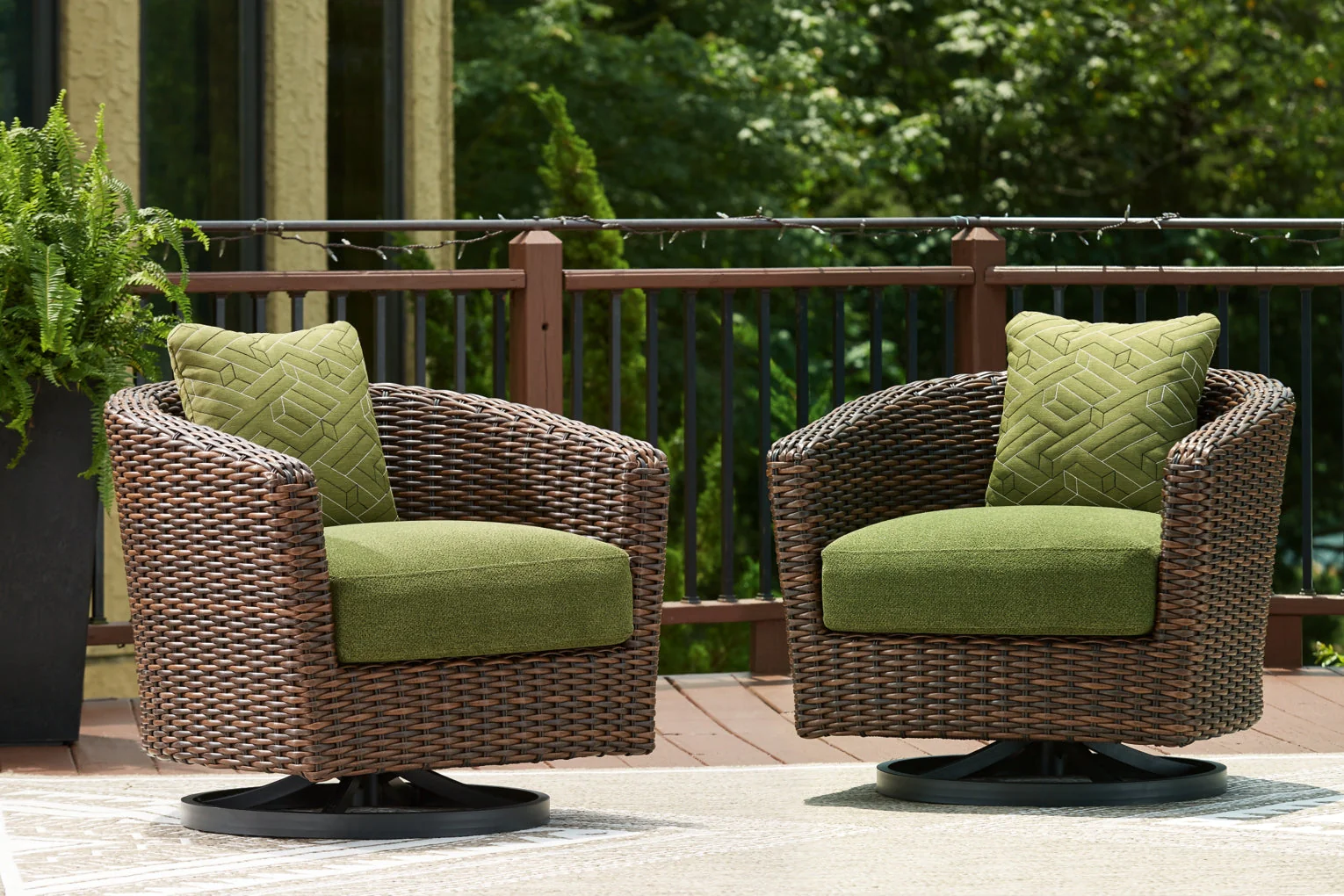 Horizon Hall Outdoor Seating - Image 8