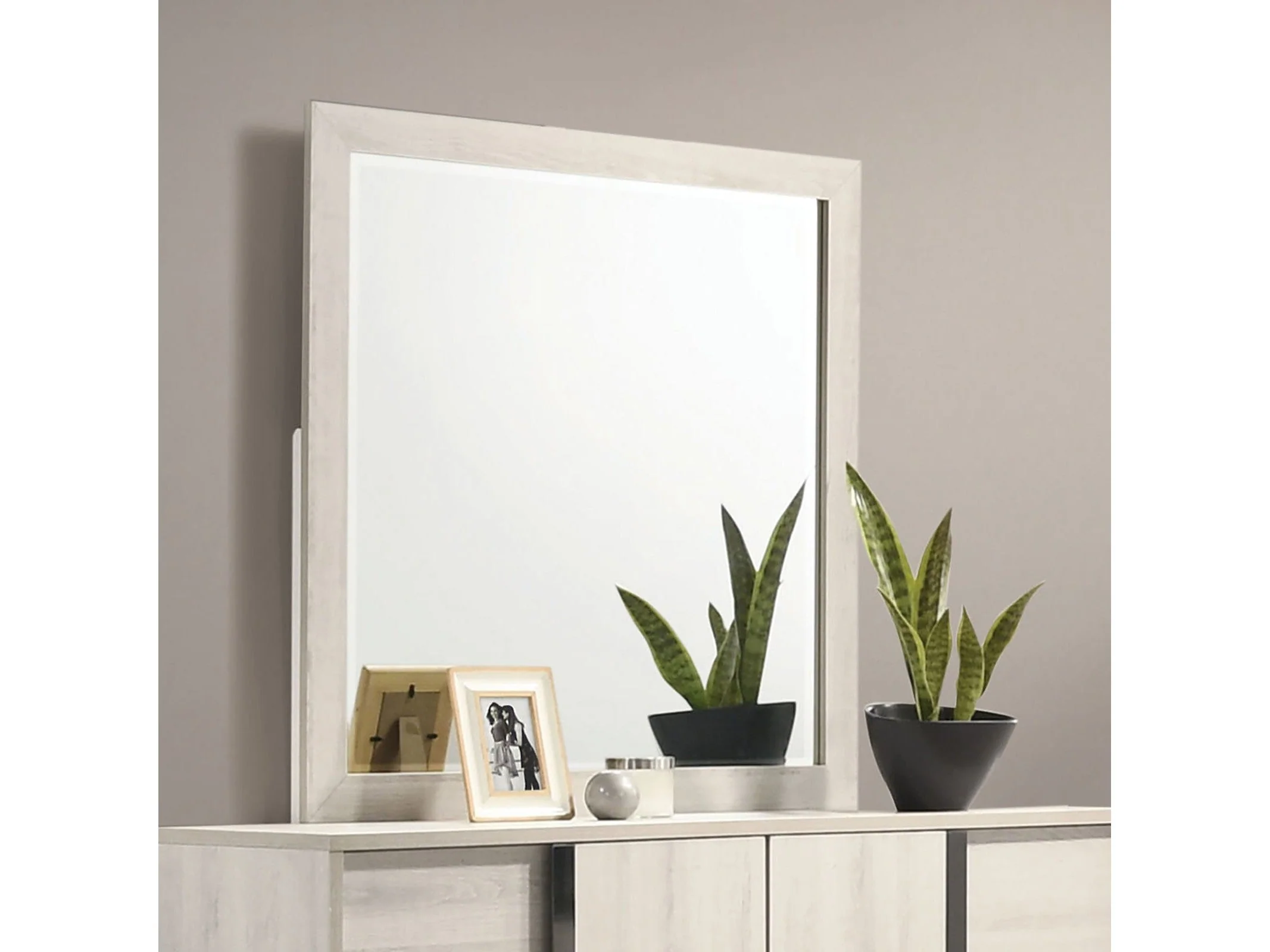 Horten Whitewash Mirror