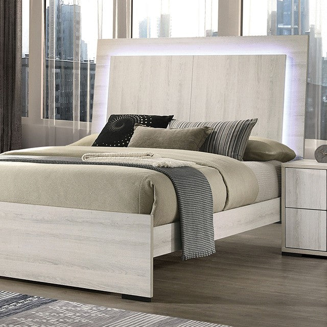 Horten Whitewash Queen 5 Piece Bedroom Set w/2 Nightstands - Image 2