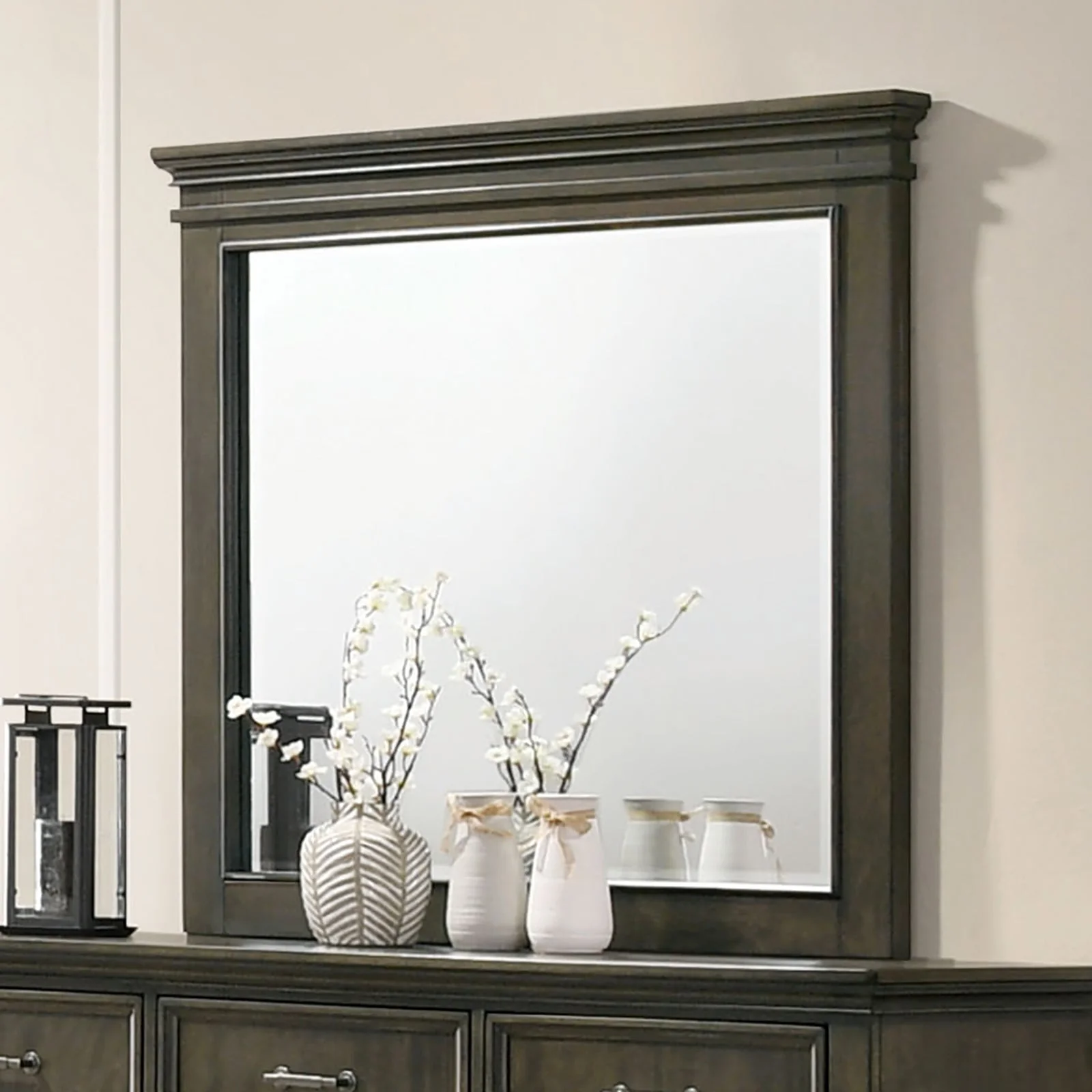 Houston Gray 5 Pc. Queen Bedroom Set w/ Chest - Image 6