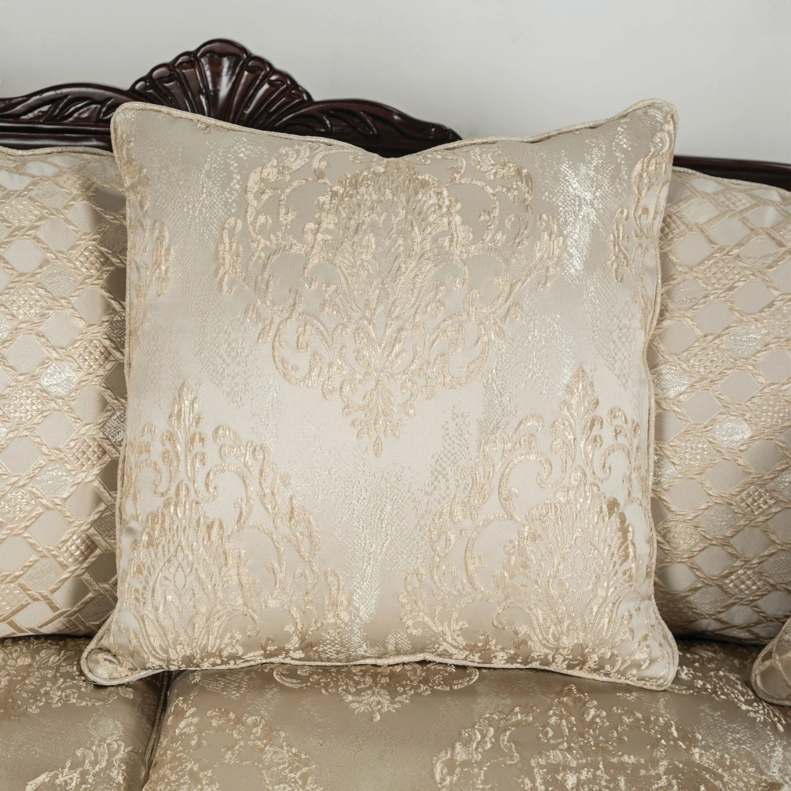 Huelva Beige/Dark Cherry Loveseat - Image 2