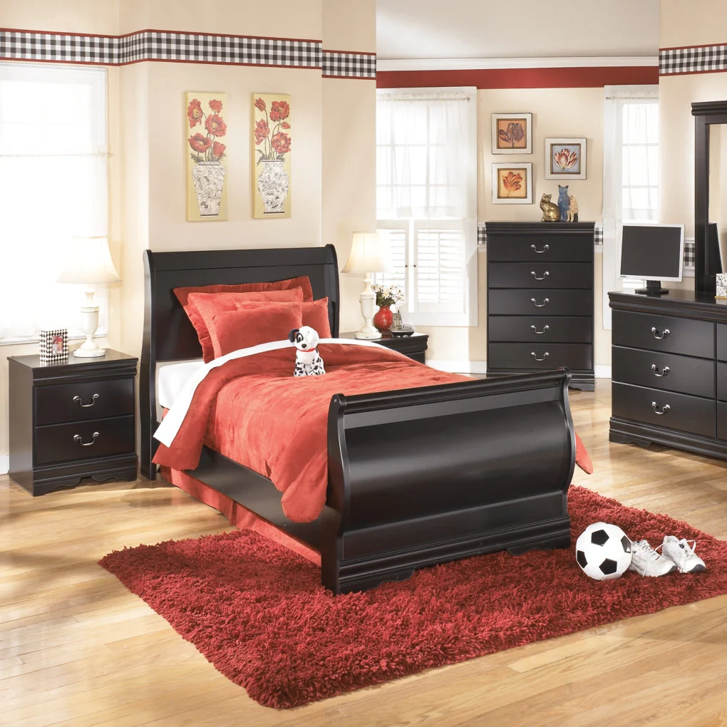 Huey Vineyard Five Drawer Chest - Image 4