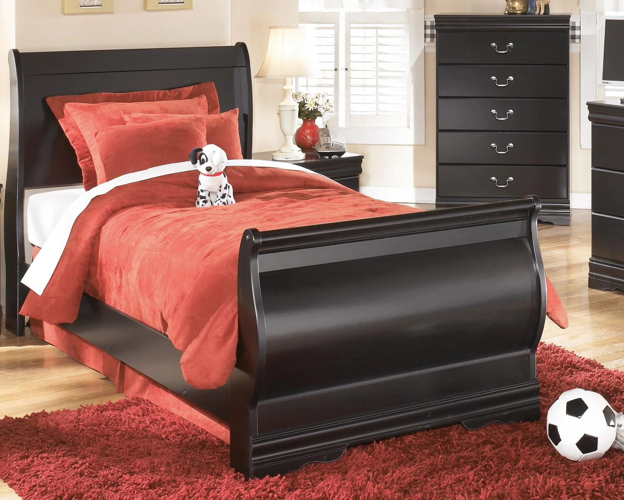 Huey Vineyard Sleigh Bed - Image 6