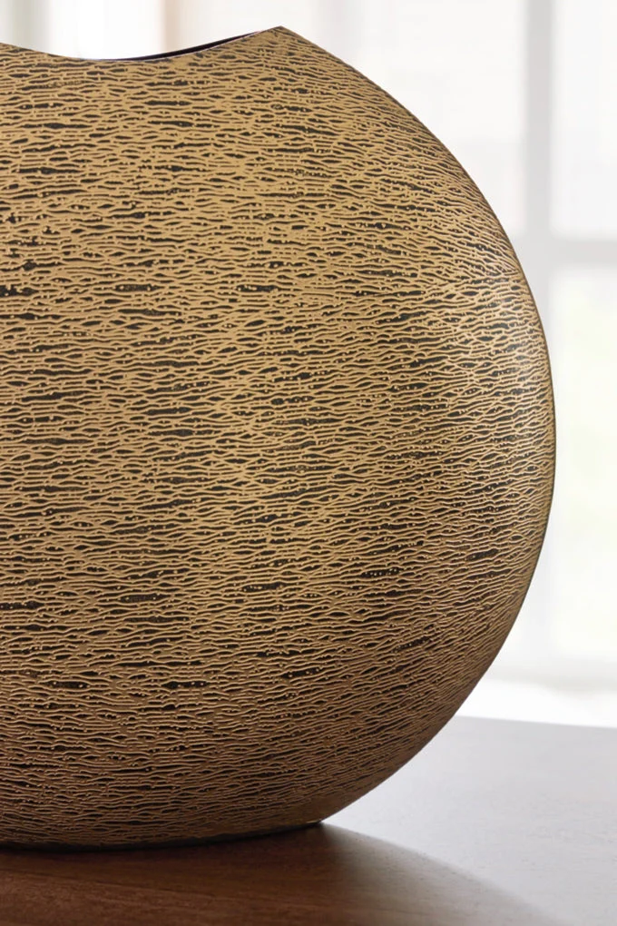 Iansboro Vase - Image 7