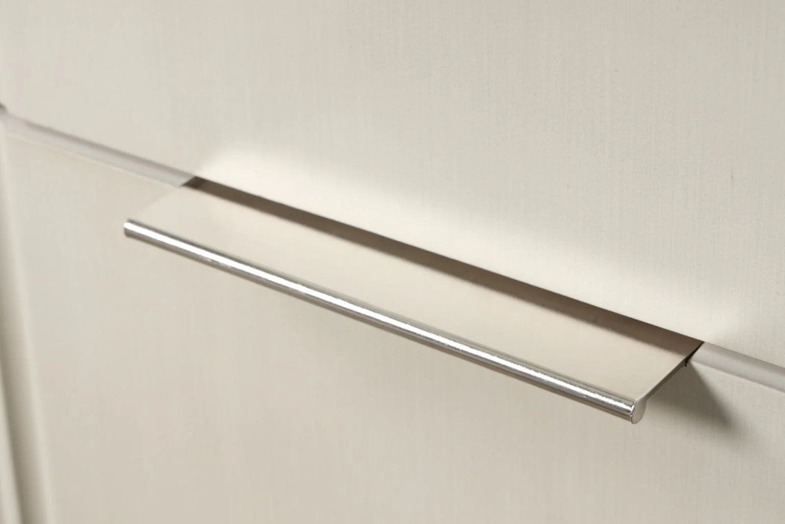 Isadore White Nightstand - Image 7