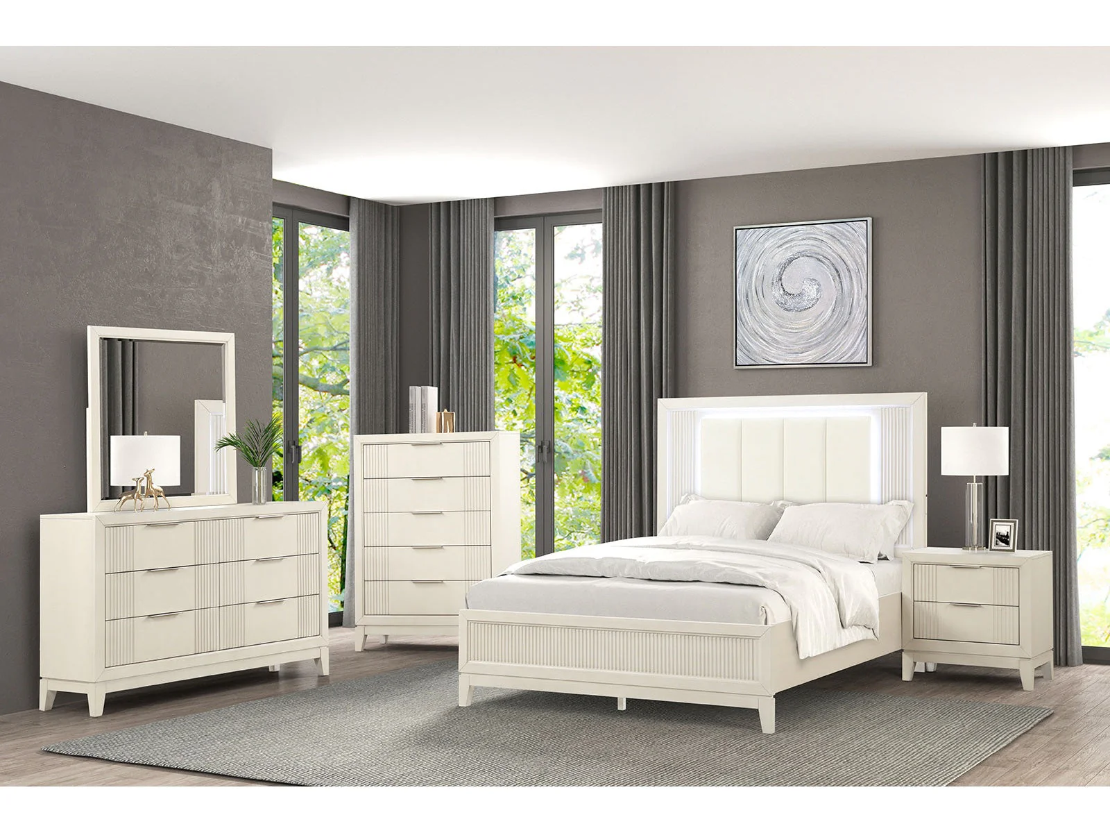 Isadore White Queen 5 Piece Bedroom Set w/Chest
