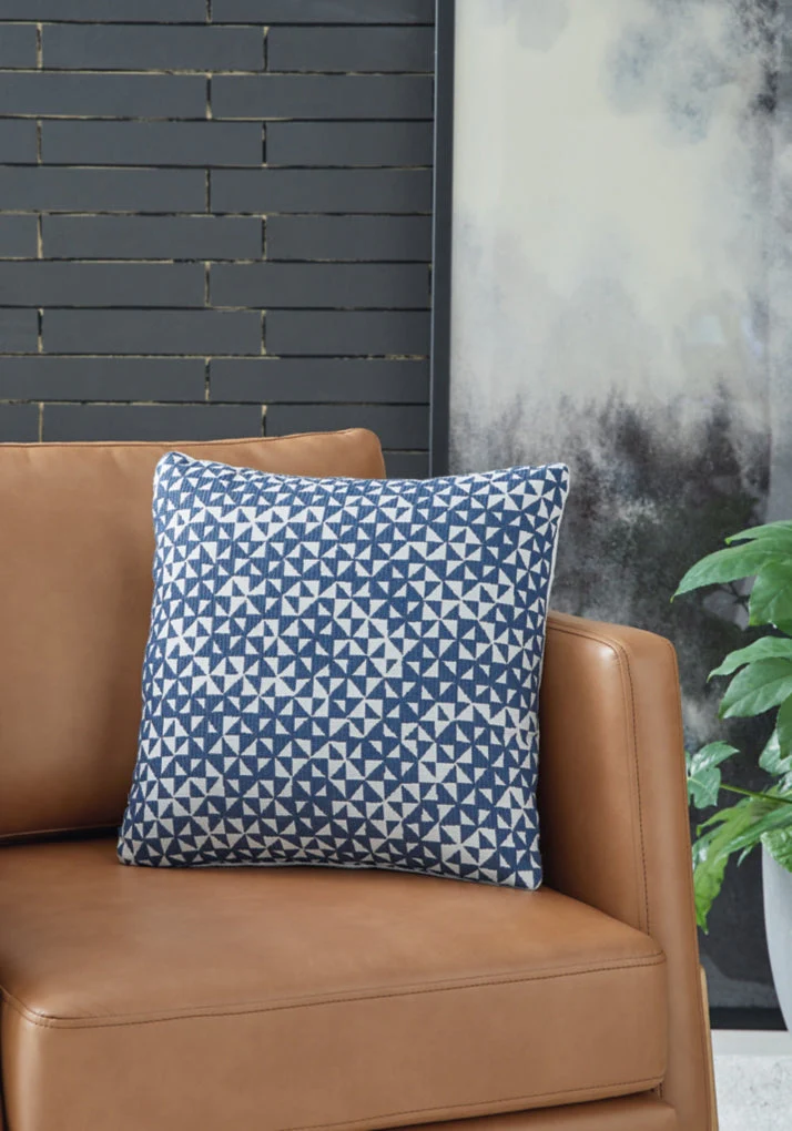 Jaycott Next-Gen Nuvella Pillow - Image 2