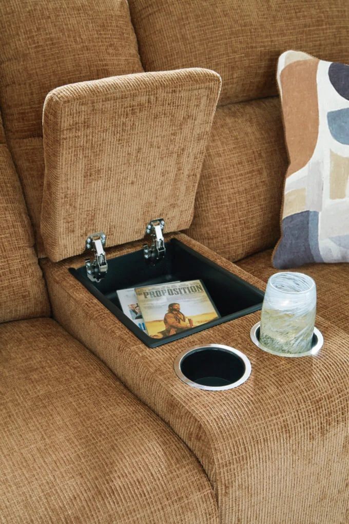 Kanlow Loveseat Living Room Set - Image 6