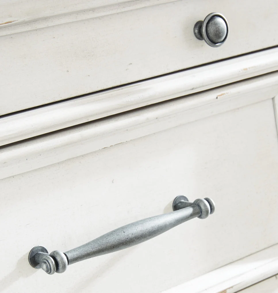 Kanwyn Dresser and Mirror - Image 5