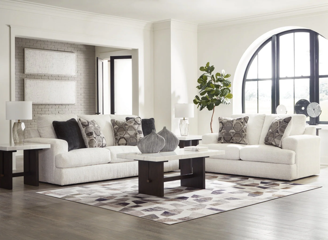 Karinne Living Room Set - Image 5