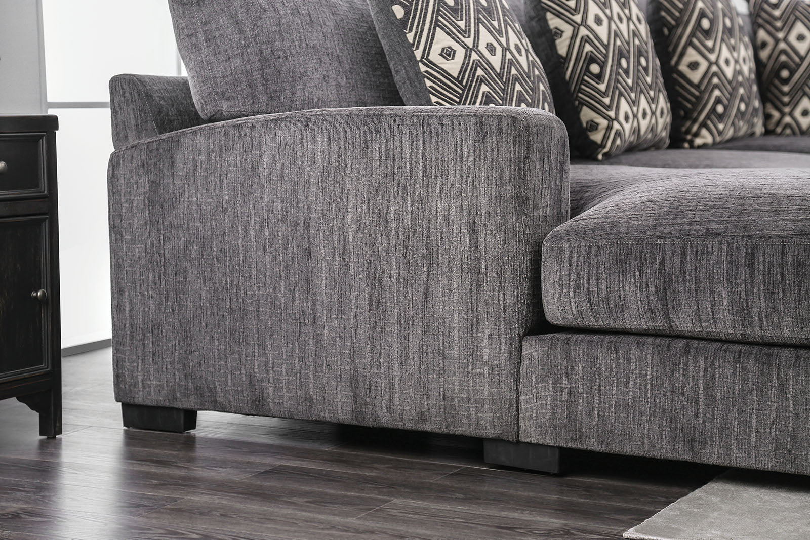 Kaylee Gray U-Shaped Sectional w/ Ottoman Right Chaise - Image 2