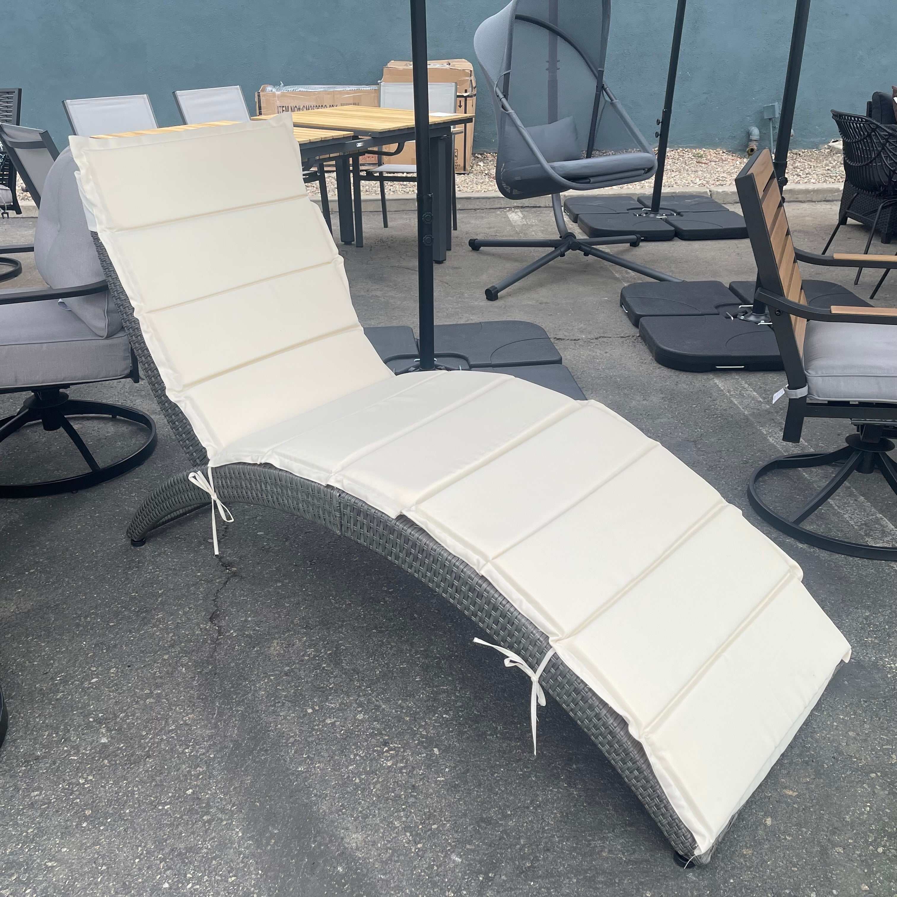 KD-OS1104GW  White/Gray Outdoor Chaise Lounge w/ Cushion - Image 2