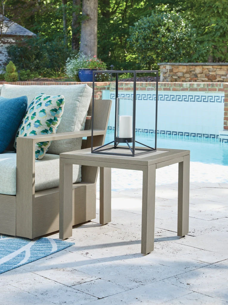 Kimpton Isle Table - Image 4