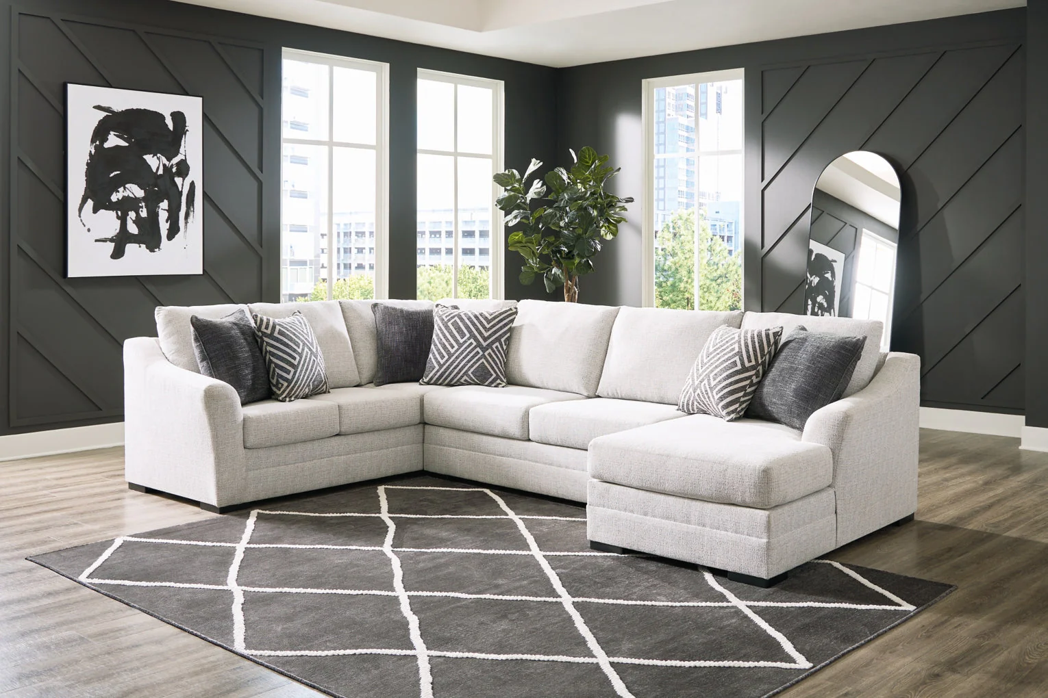 Koralynn 3-Piece Sectional with Chaise - Image 4