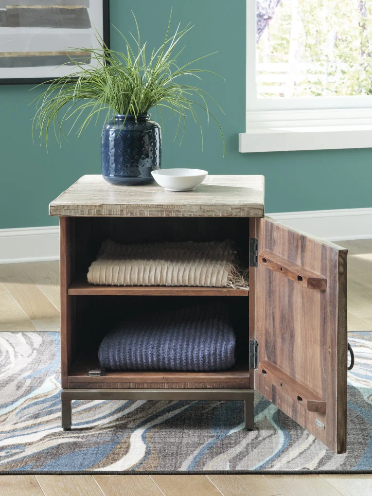 Laddford Accent Cabinet - Image 7