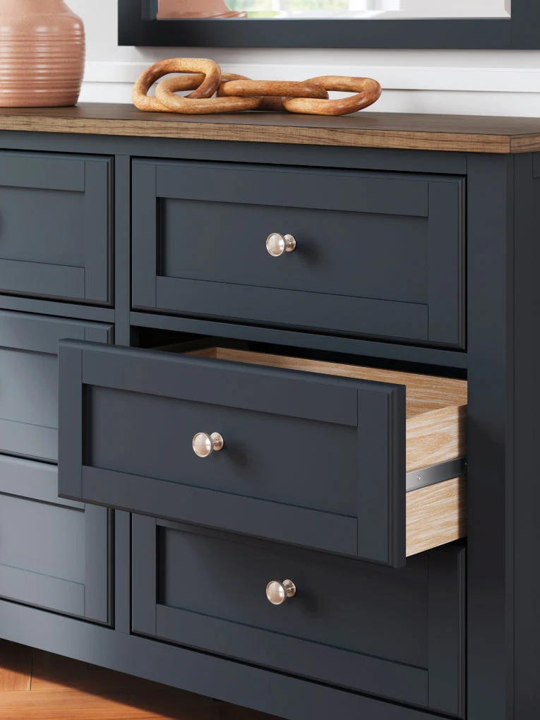 Landocken Dresser and Mirror - Image 9