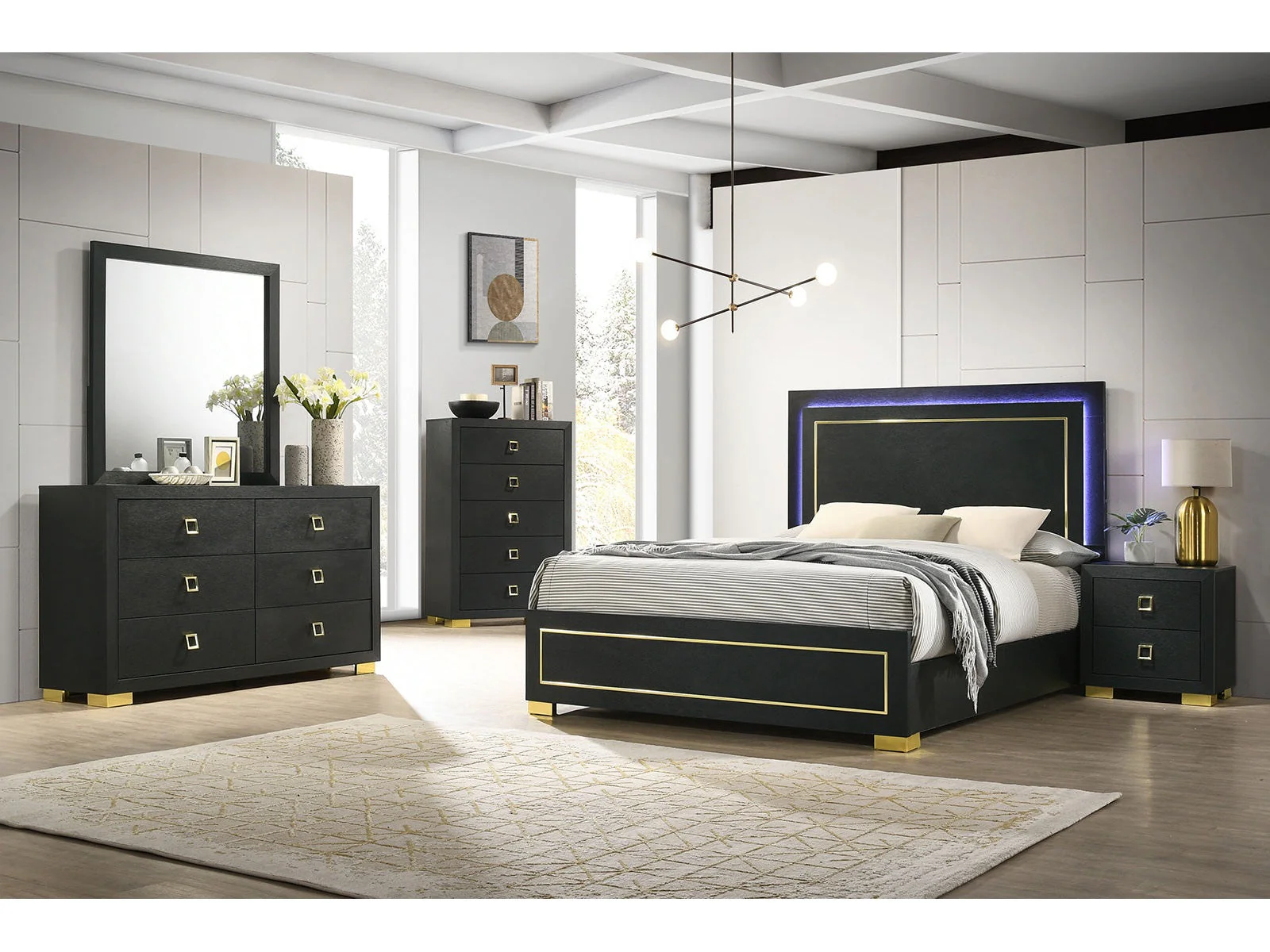 Latimer Black Queen 5 Piece Bedroom Set w/2 Nightstands