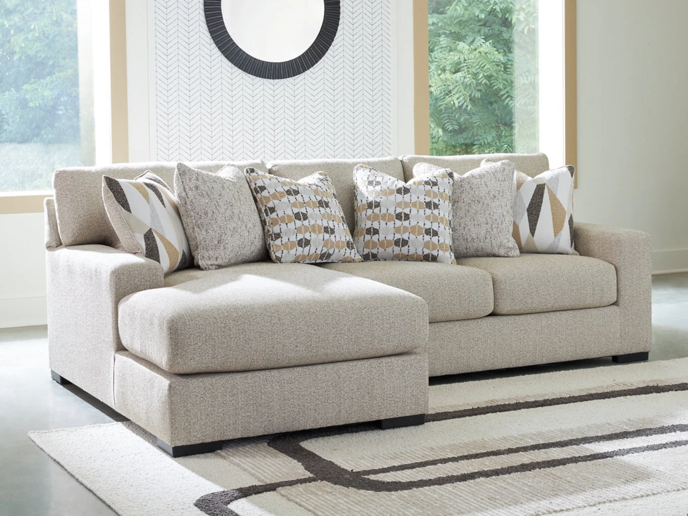 Laurelgrove 2-Piece Sectional Sofa Chaise - Image 3