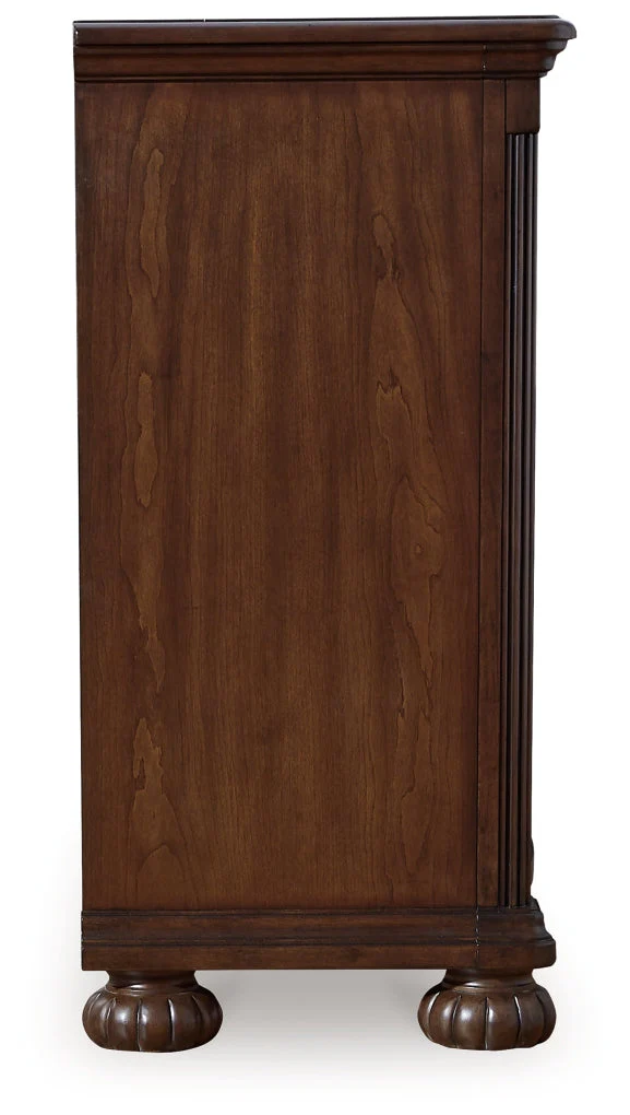 Lavinton Dresser & Chest - Image 9