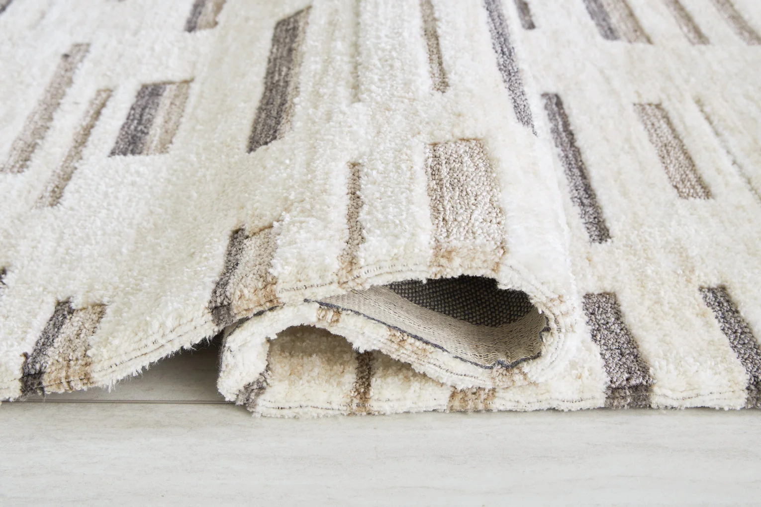 Leesdale Rug - Image 6