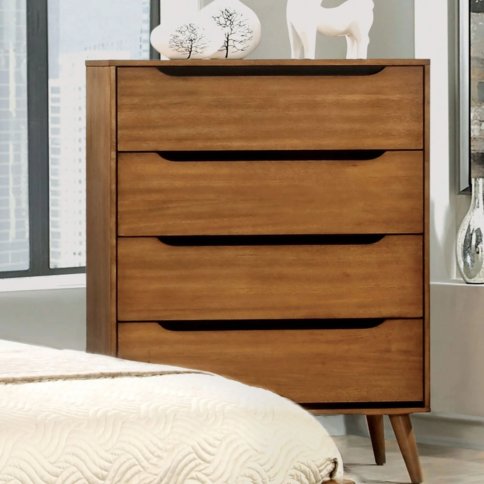 Lennart Oak 5 Pc. Queen Bedroom Set w/ Chest - Image 7