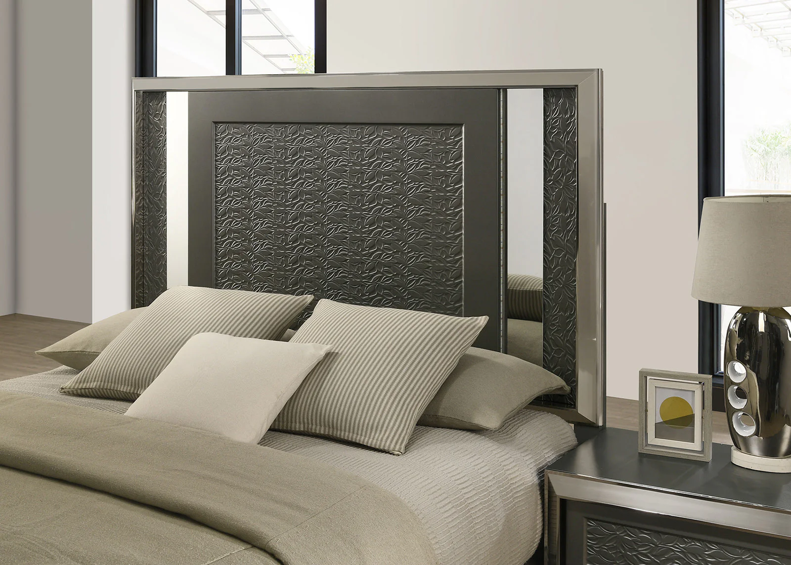 Leyland Dark Gray Queen Bed - Image 2