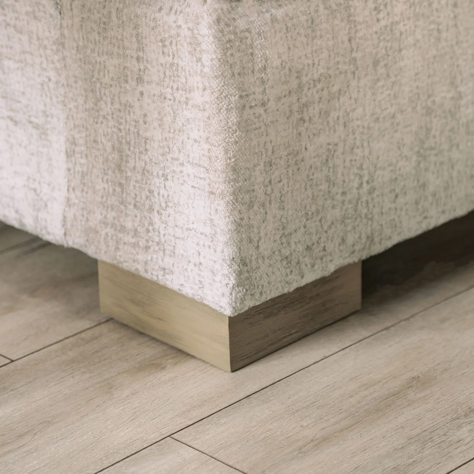 Leytonstone Cream Sofa & Loveseat - Image 7