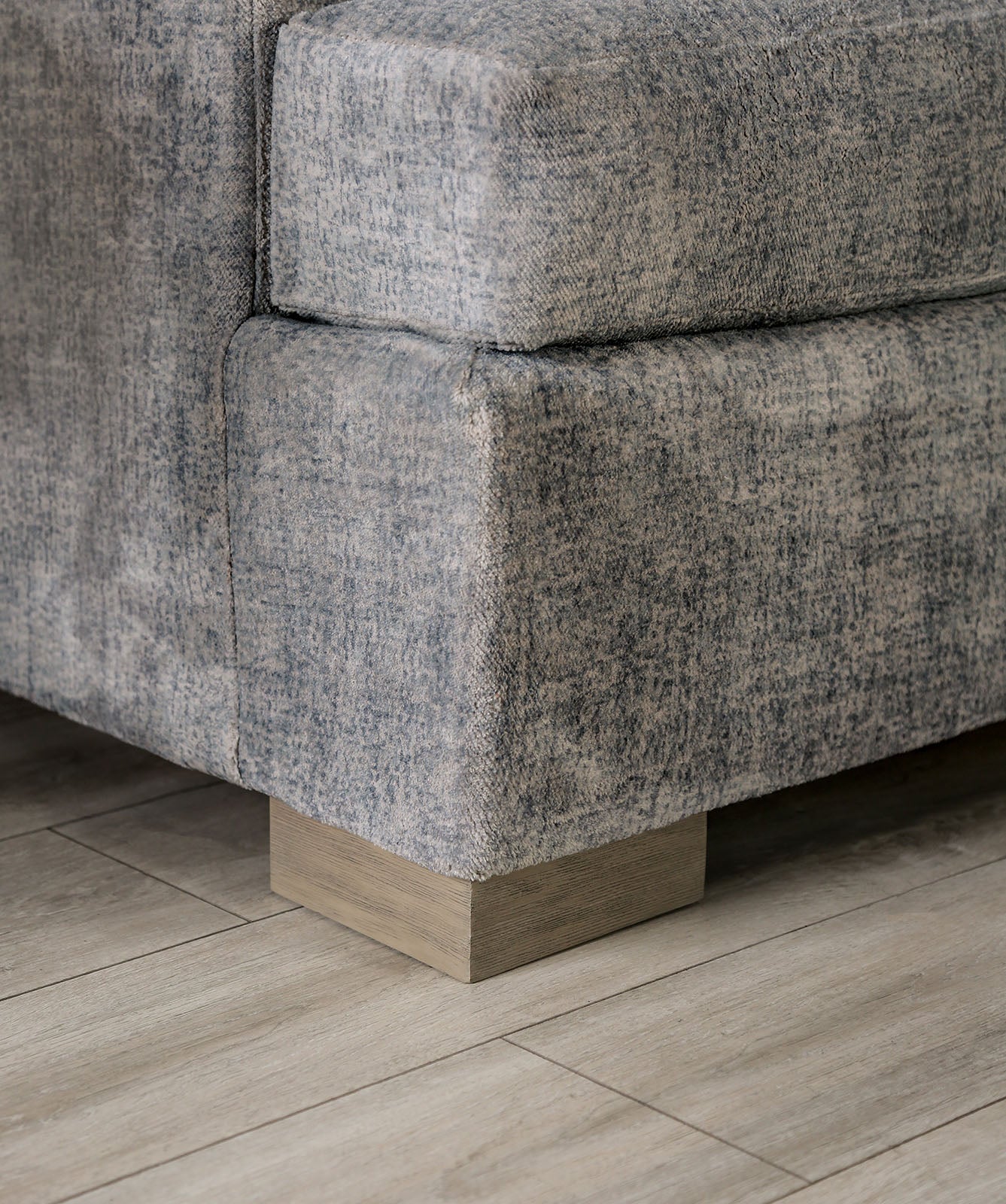 Leytonstone Gray Loveseat - Image 5