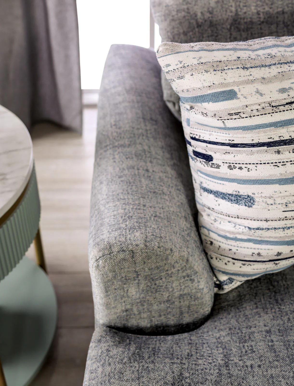 Leytonstone Gray Loveseat - Image 7