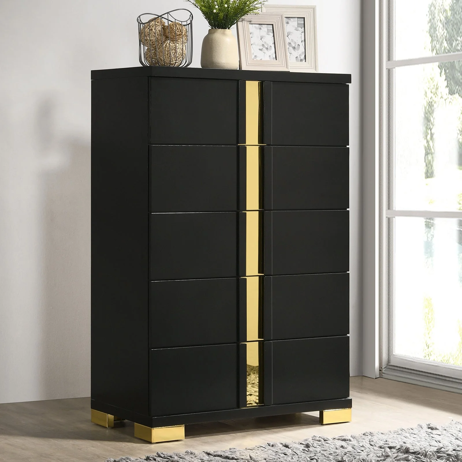 Lillestrom Black/Gold Queen 5 Piece Bedroom Set w/Chest - Image 3