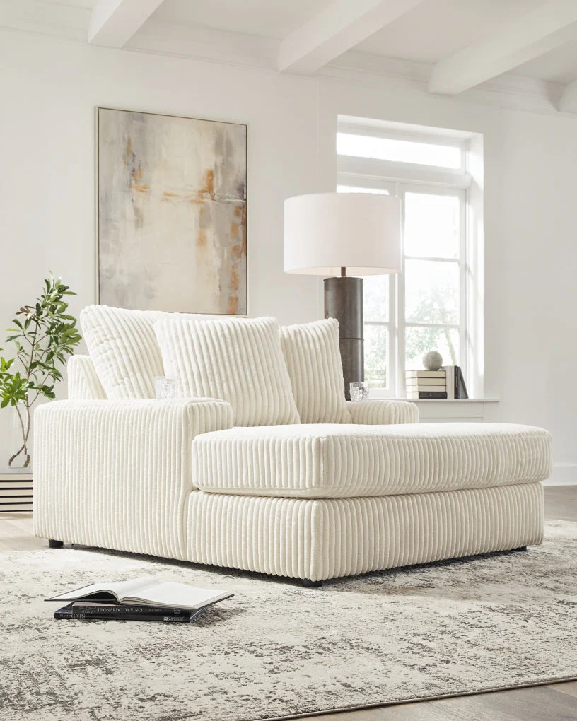 Lindyn Chaise - Image 8