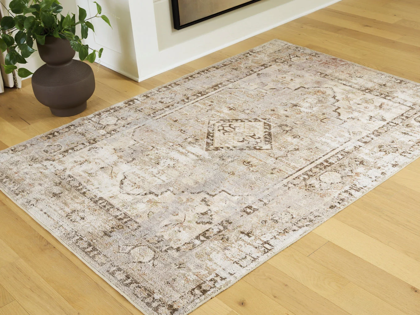 Livdon Washable Rug - Image 4