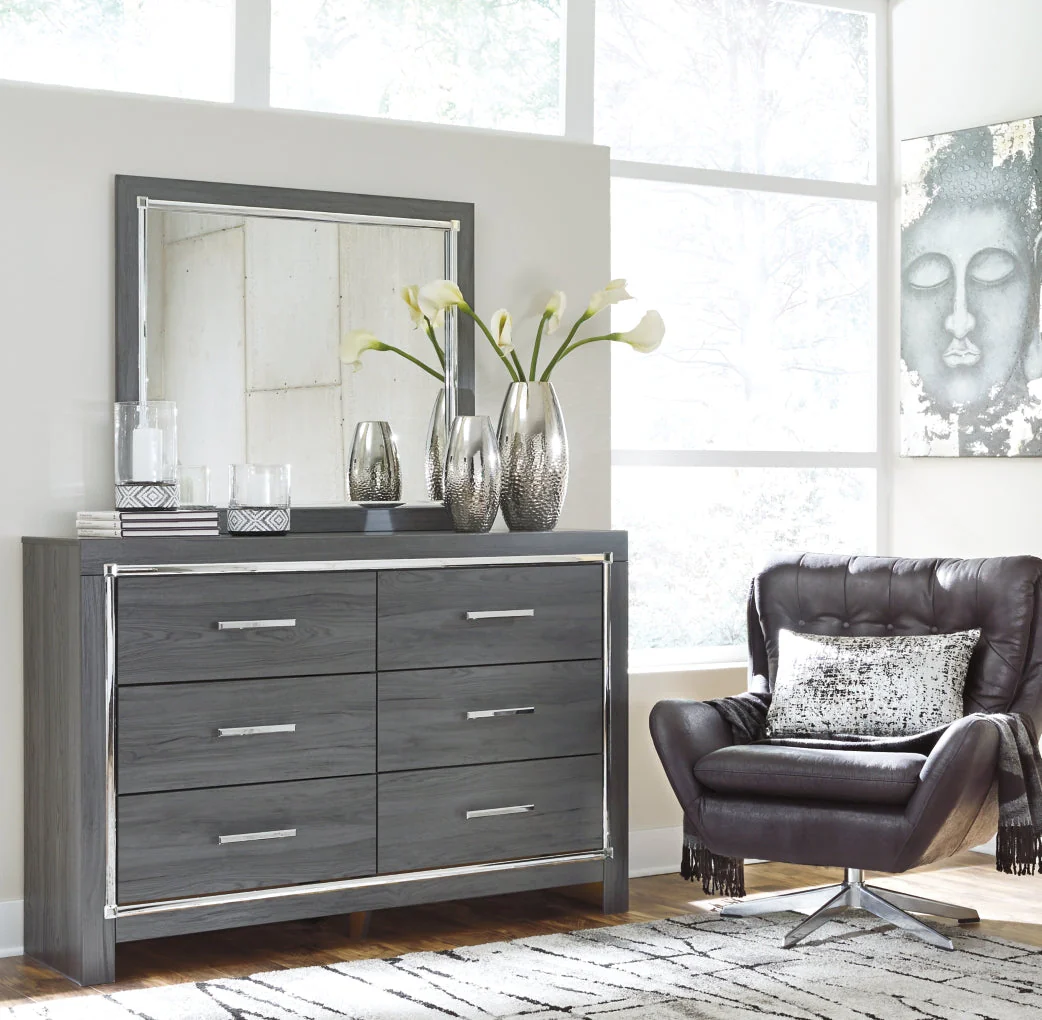 Lodanna Dresser and Mirror - Image 7
