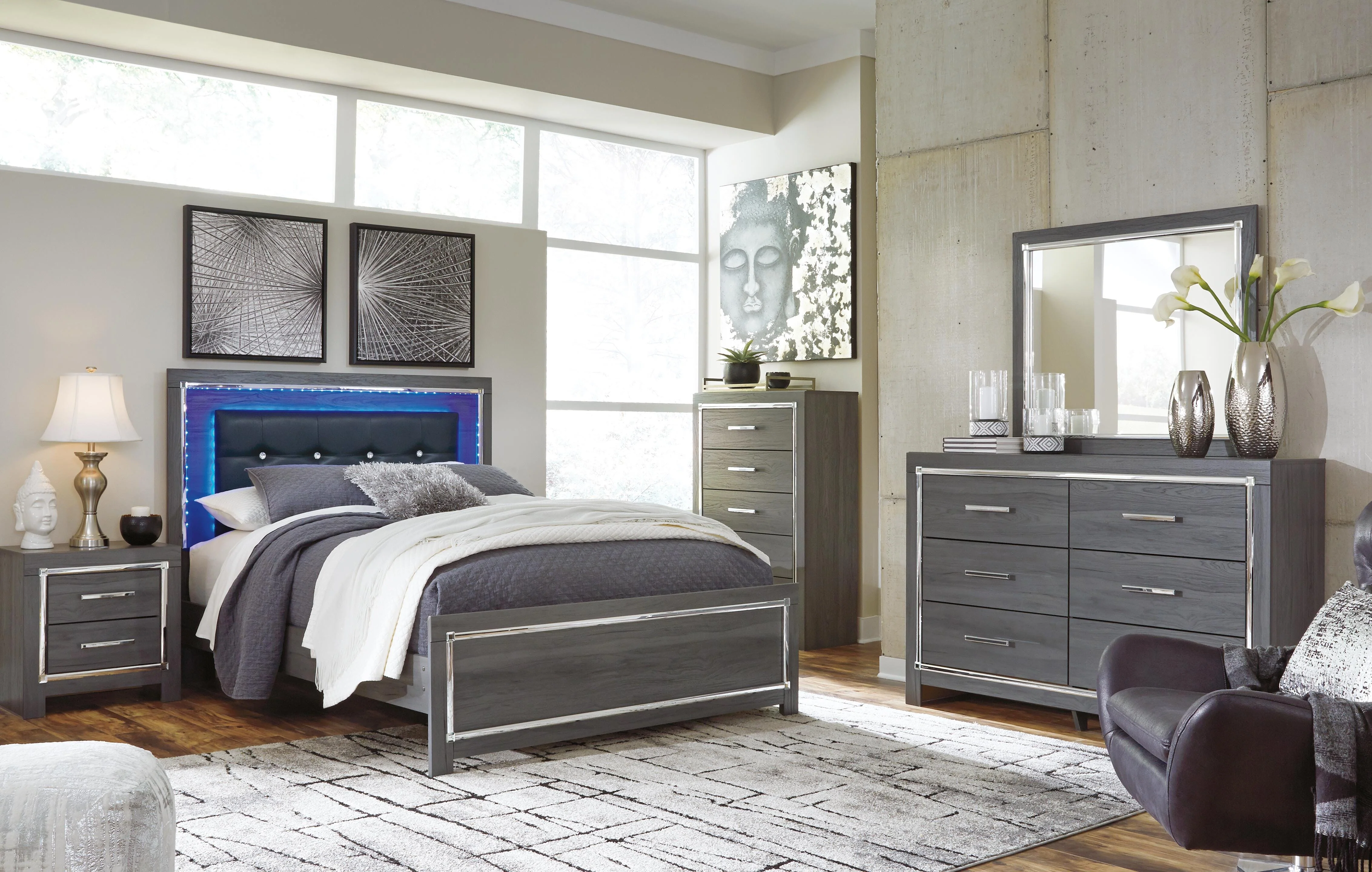 Lodanna Bedroom Set - Image 17