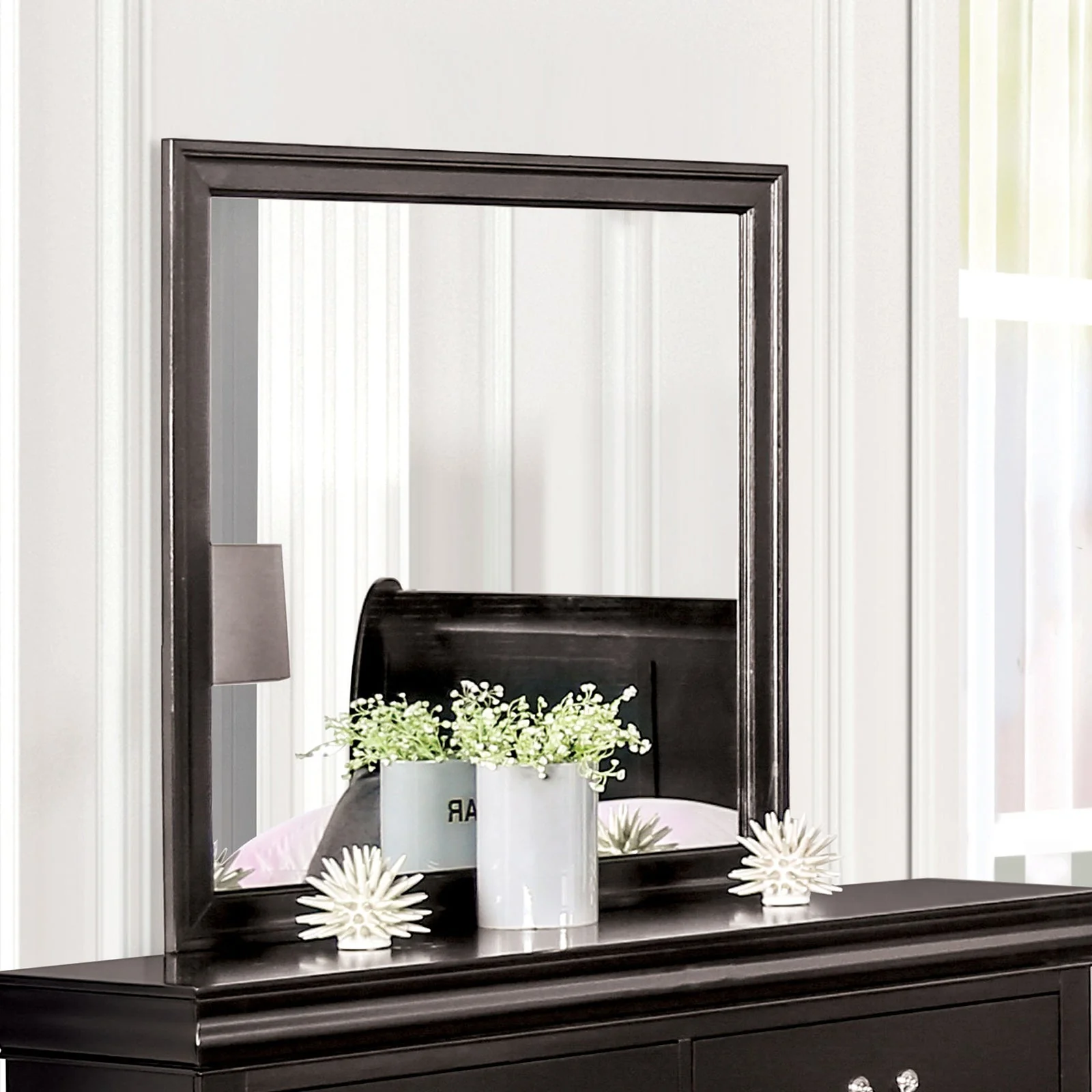 Louis Philippe Black 5 Pc. Queen Bedroom Set w/ Chest - Image 5