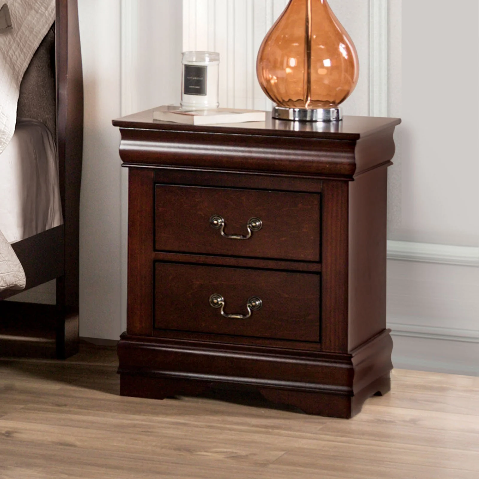 Louis Philippe Dark Cherry 5 Pc. Queen Bedroom Set w/ Chest - Image 6